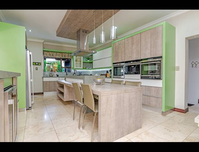 4 BEDROOM FREEHOLD FOR SALE IN SAGEWOOD